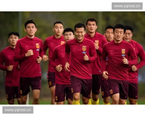 国足新阵容亮相热身赛表现抢眼年轻球员成球队最大亮点